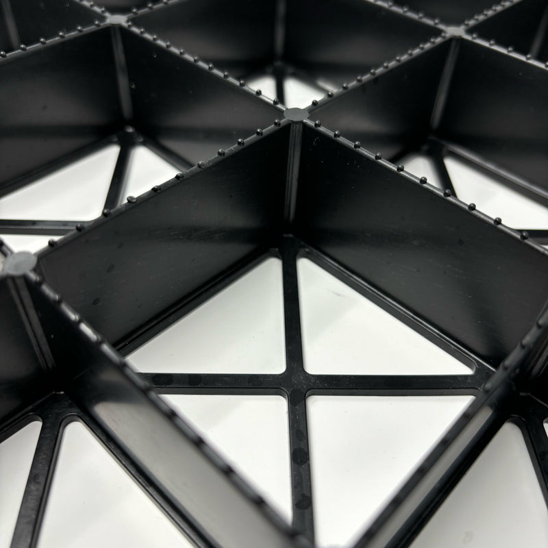 Load image into Gallery viewer, Gravel matting mesh close up with closed cells
